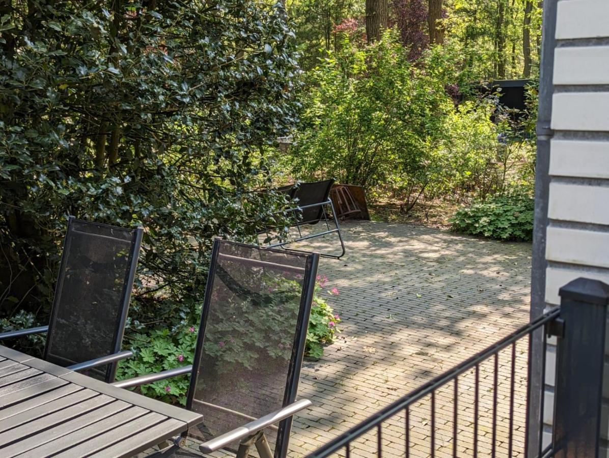 Luxe Bungalow "Zomeroord" Beekbergen Exteriör bild